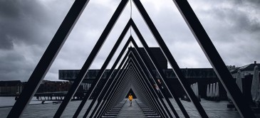 La triangulation narcissique : comment s'en libérer